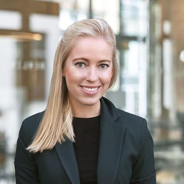 Dr. Aline Vedder